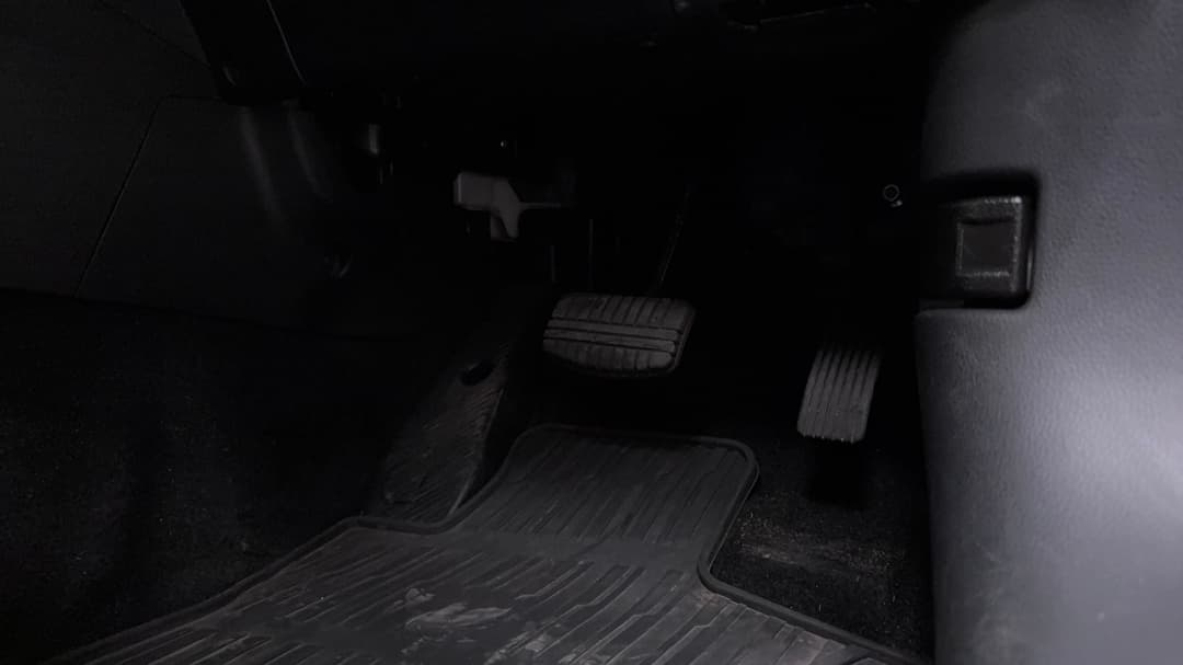 2021 Mitsubishi Eclipse Cross Exceed (2WD), Automatic, 98295 km, Pedals and Footmat