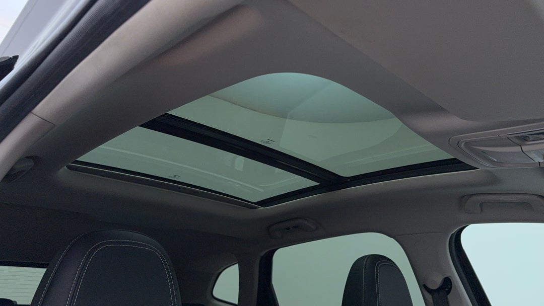 Interior Sunroof/Moonroof