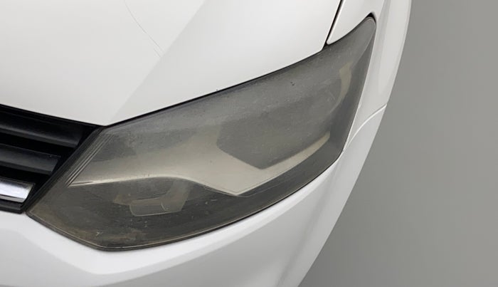 2015 Volkswagen Polo COMFORTLINE 1.2L, Petrol, Manual, 1,11,599 km, Left headlight - Faded