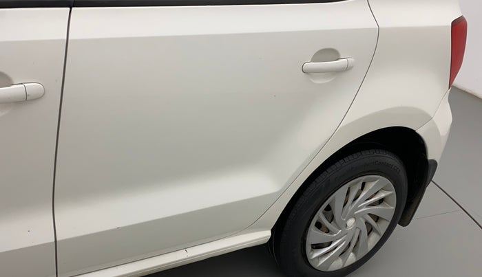 2015 Volkswagen Polo COMFORTLINE 1.2L, Petrol, Manual, 1,11,599 km, Rear left door - Minor scratches