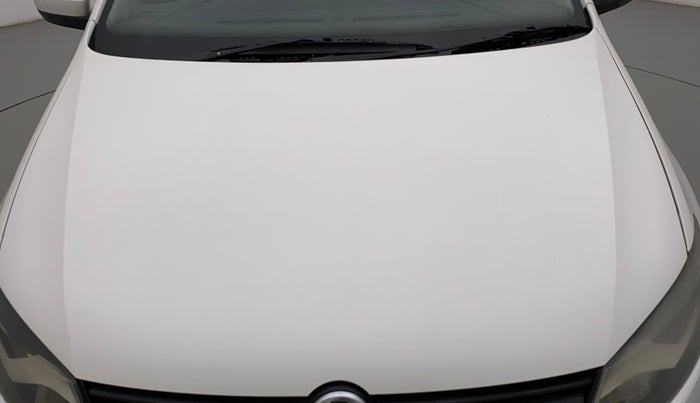 2015 Volkswagen Polo COMFORTLINE 1.2L, Petrol, Manual, 1,11,599 km, Bonnet (hood) - Paint has minor damage