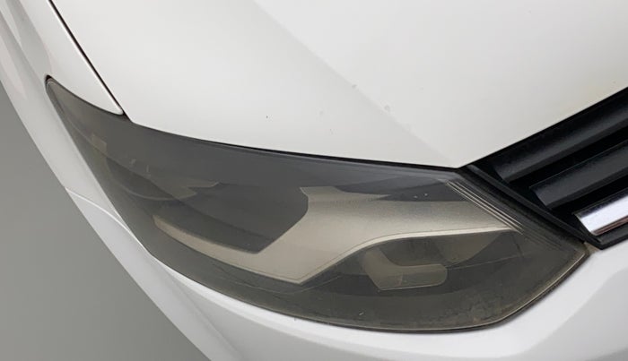 2015 Volkswagen Polo COMFORTLINE 1.2L, Petrol, Manual, 1,11,599 km, Right headlight - Faded