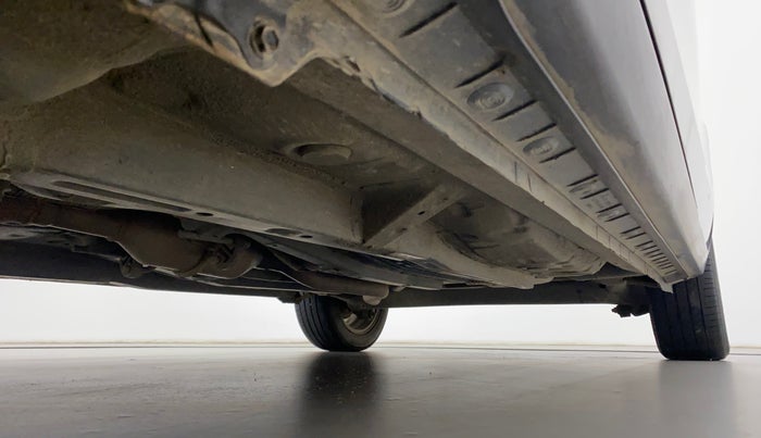 2016 Toyota Corolla Altis GL PETROL, Petrol, Manual, 1,20,226 km, Right Side Underbody