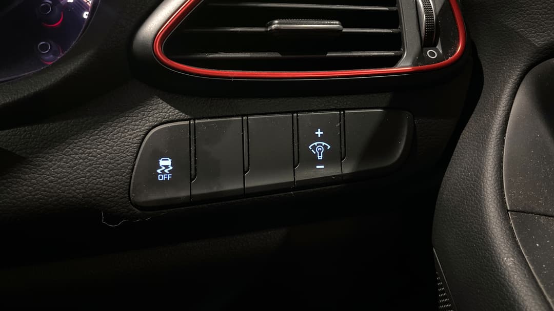 2023 Hyundai i30 N Line Premium, Automatic, 40838 km, Utility Switches/Buttons