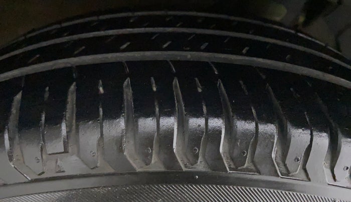 2021 Maruti Ertiga VXI CNG, CNG, Manual, 34,276 km, Right Rear Tyre Tread