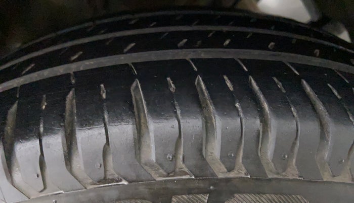 2021 Maruti Ertiga VXI CNG, CNG, Manual, 34,276 km, Left Rear Tyre Tread