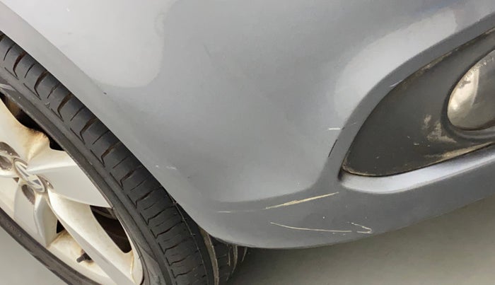 2012 Volkswagen Jetta COMFORTLINE TSI, Petrol, Manual, 69,339 km, Front bumper - Minor scratches