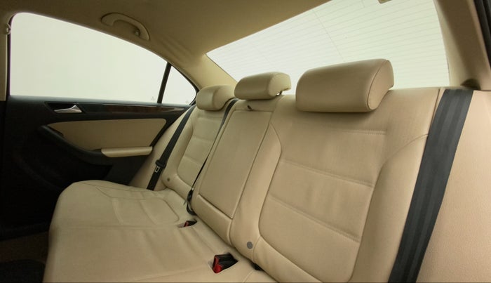 2012 Volkswagen Jetta COMFORTLINE TSI, Petrol, Manual, 69,339 km, Right Side Rear Door Cabin