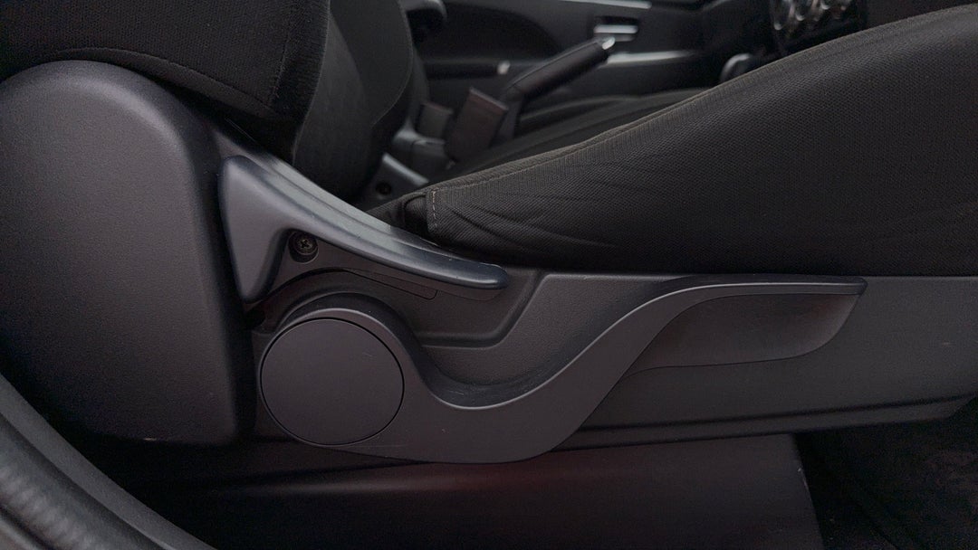 2021 Mitsubishi ASX Ls (2wd), Automatic, 70593 km, Drivers Side Adjustment Panel