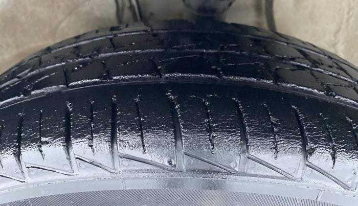 2019 Maruti Alto LXI, Petrol, Manual, 15,270 km, Left Front Tyre Tread