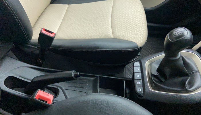2019 Hyundai NEW SANTRO SPORTZ 1.1, Petrol, Manual, 3,126 km, Gear Lever