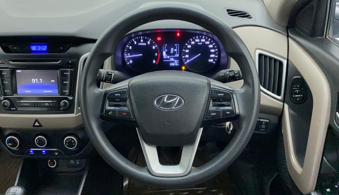 2015 Hyundai Creta S 1.6 PETROL, Petrol, Manual, 65,810 km, Steering Wheel Close Up