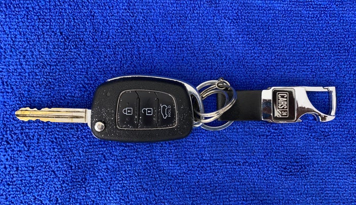 2015 Hyundai Creta S 1.6 PETROL, Petrol, Manual, 65,810 km, Key Close Up
