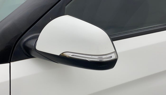 2015 Hyundai Creta S 1.6 PETROL, Petrol, Manual, 65,810 km, Left rear-view mirror - Indicator light has minor damage