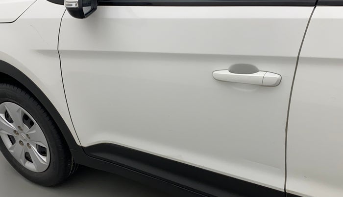 2015 Hyundai Creta S 1.6 PETROL, Petrol, Manual, 65,810 km, Front passenger door - Slightly dented
