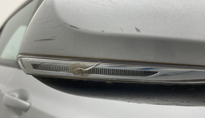 2016 Hyundai Xcent S 1.2, Petrol, Manual, 56,398 km, Right rear-view mirror - Indicator light has minor damage