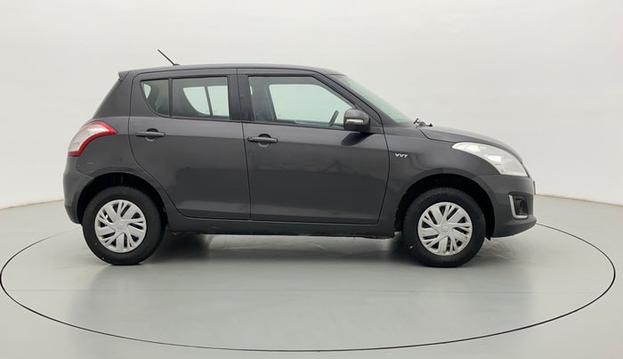 2015 Maruti Swift VXI, Petrol, Manual, 37,800 km, Right Side View