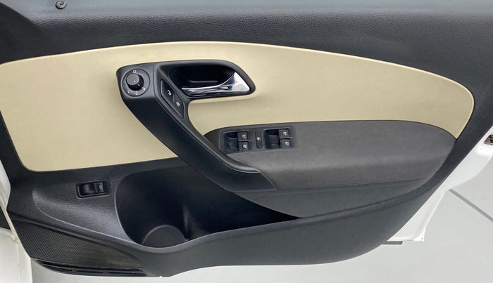2019 Skoda Rapid AMBITION 1.5 TDI AT, Diesel, Automatic, 39,139 km, Driver Side Door Panels Control