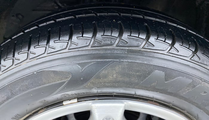 2018 Maruti Baleno DELTA 1.2 K12, Petrol, Manual, 43,986 km, Left Front Tyre Tread