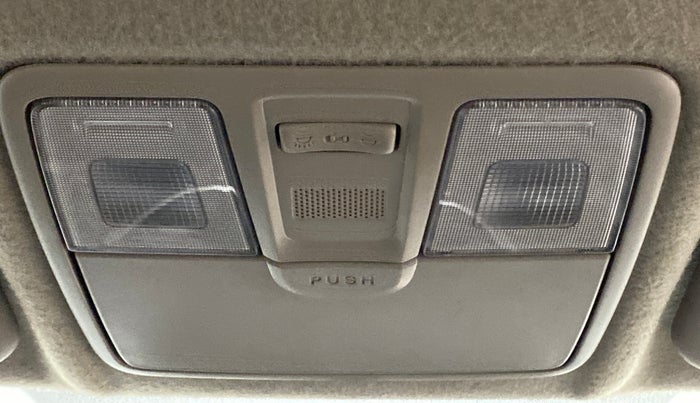 2017 Hyundai Verna 1.6 EX CRDI, Diesel, Manual, 91,613 km, Ceiling - Roof light not functional