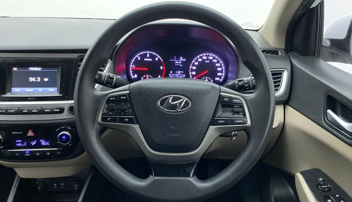 2017 Hyundai Verna 1.6 EX CRDI, Diesel, Manual, 91,613 km, Steering Wheel Close Up