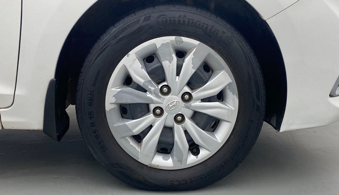 2017 Hyundai Verna 1.6 EX CRDI, Diesel, Manual, 91,613 km, Right Front Wheel