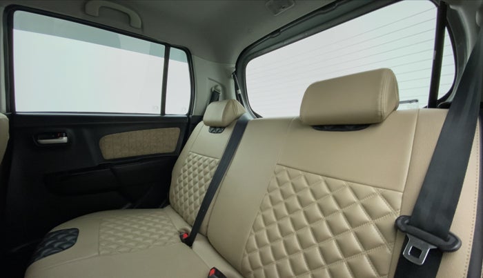 2018 Maruti Wagon R 1.0 VXI, Petrol, Manual, 38,304 km, Right Side Rear Door Cabin