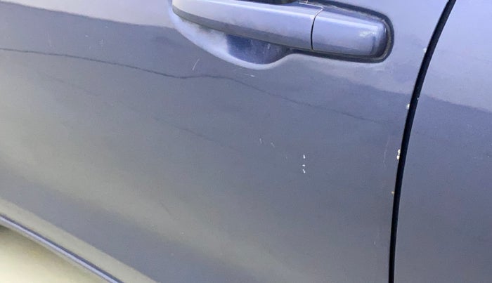 2017 Maruti Dzire VXI, Petrol, Manual, 52,020 km, Front passenger door - Minor scratches