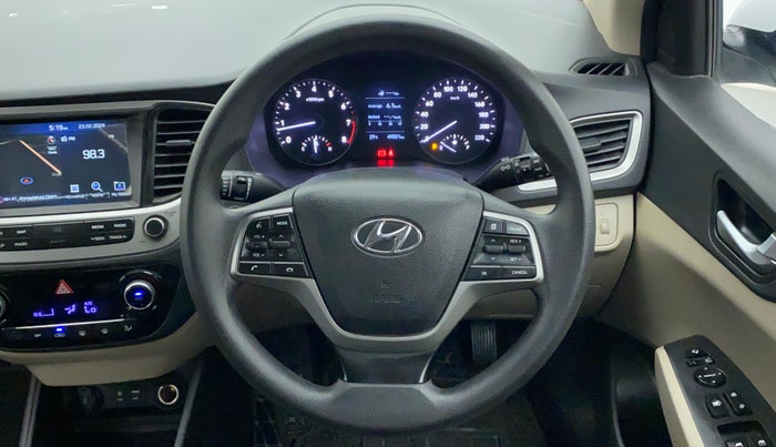 2019 Hyundai Verna 1.6 VTVT SX, Petrol, Manual, 49,501 km, Steering Wheel Close Up