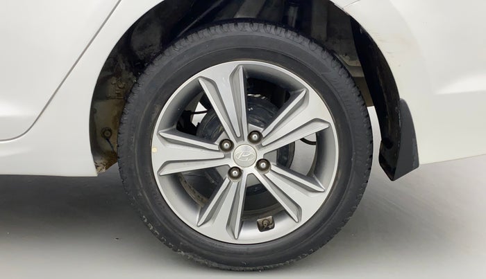 2019 Hyundai Verna 1.6 VTVT SX, Petrol, Manual, 49,501 km, Left Rear Wheel