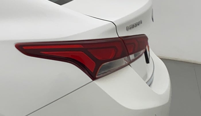 2019 Hyundai Verna 1.6 VTVT SX, Petrol, Manual, 49,501 km, Left tail light - Faded