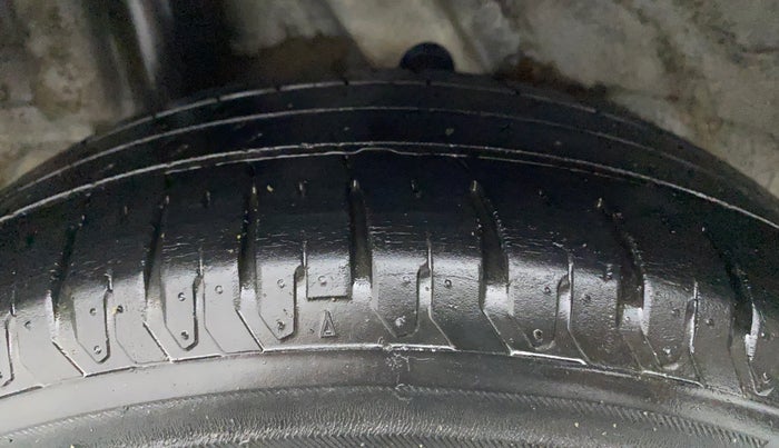 2019 Hyundai Verna 1.6 VTVT SX, Petrol, Manual, 49,501 km, Right Rear Tyre Tread