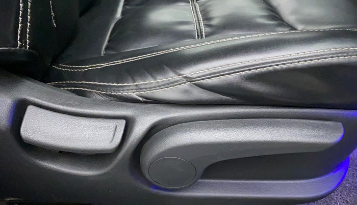2019 Hyundai Verna 1.6 VTVT SX, Petrol, Manual, 49,501 km, Driver Side Adjustment Panel