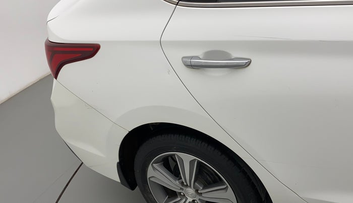 2019 Hyundai Verna 1.6 VTVT SX, Petrol, Manual, 49,501 km, Right quarter panel - Slightly dented