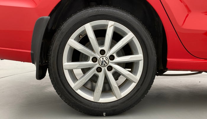 2018 Volkswagen Vento 1.2 TSI HIGHLINE PLUS AT, Petrol, Automatic, 84,790 km, Right Rear Wheel