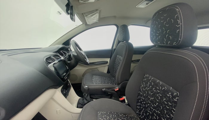 2022 Tata Tiago XZ+ CNG 1.2 RTN, CNG, Manual, 13,579 km, Right Side Front Door Cabin