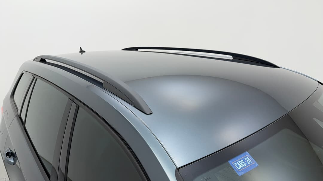 Roof/Sunroof View