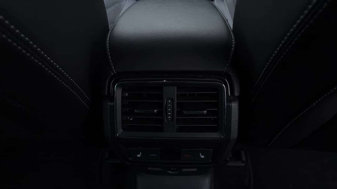 Rear A/C Vent