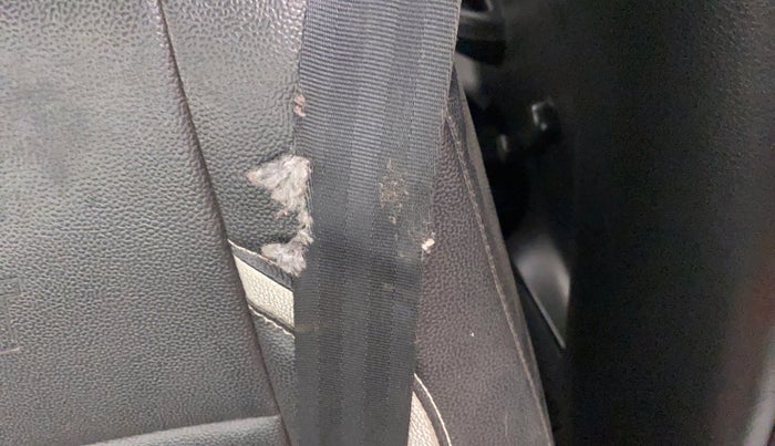 2014 Maruti Swift LXI, Petrol, Manual, 18,768 km, Front left seat (passenger seat) - Seat belt slightly torn