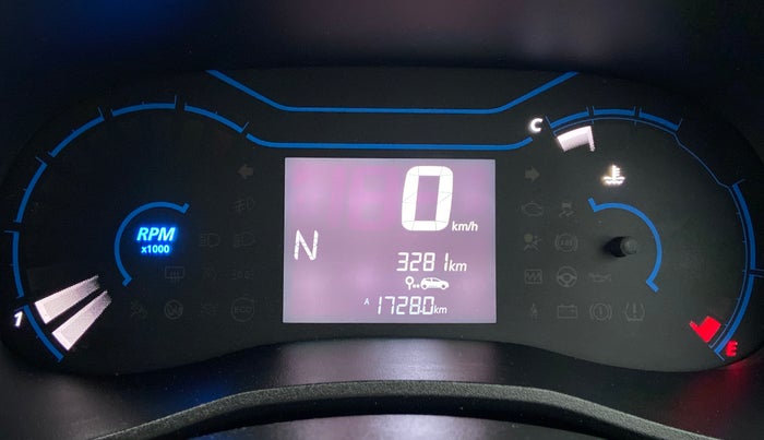 2022 Renault Kwid 1.0 RXT AT, Petrol, Automatic, 3,303 km, Odometer Image