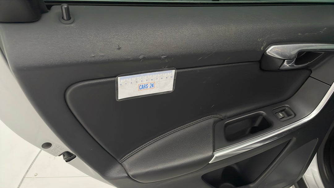 2015 Volvo XC60 D4 Luxury, Automatic, 122024 km, Doors Rear LHS Lining broken / damaged