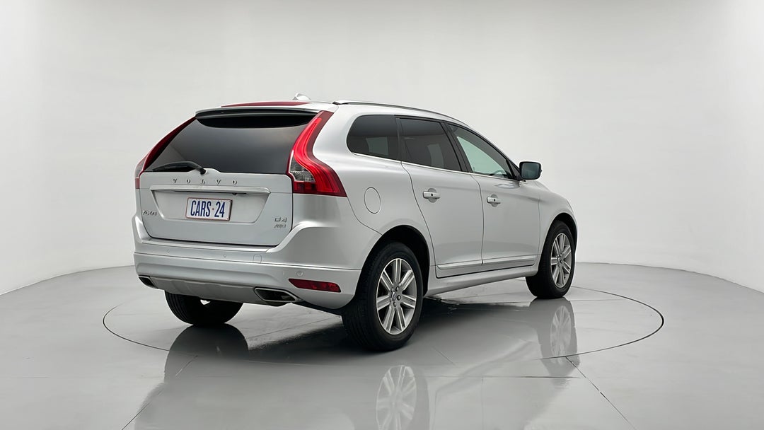 2015 Volvo XC60 D4 Luxury, Automatic, 122024 km, Right Back Diagonal (45- Degree) View