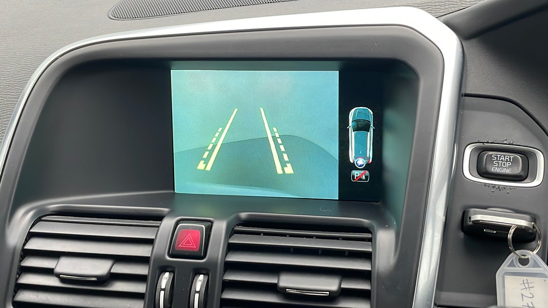 2015 Volvo XC60 D4 Luxury, Automatic, 122024 km, Parking Camera