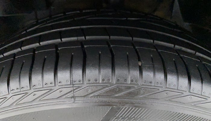 2019 Tata NEXON XZA + 1.2 PETROL A/T, Petrol, Automatic, Left Front Tyre Tread