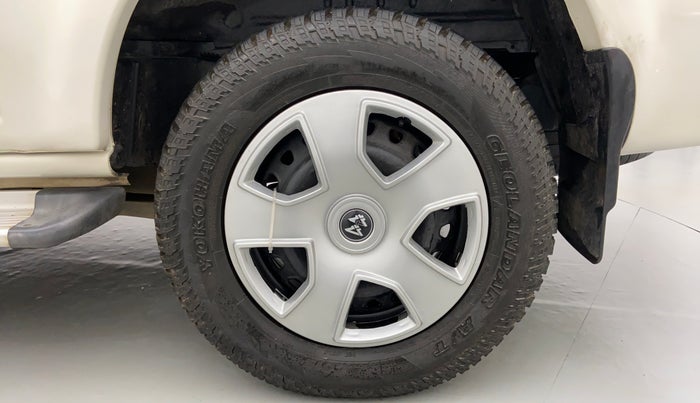 2018 Mahindra Scorpio S5 2WD, Diesel, Manual, 65,868 km, Left Rear Wheel