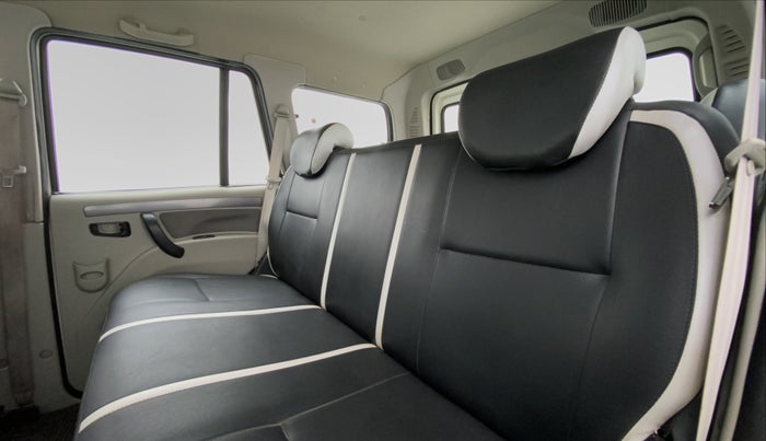 2018 Mahindra Scorpio S5 2WD, Diesel, Manual, 65,868 km, Right Side Rear Door Cabin