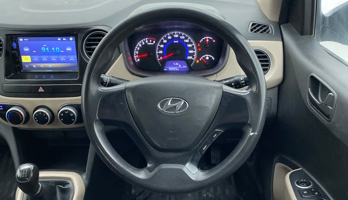 2017 Hyundai Grand i10 MAGNA 1.2 KAPPA VTVT, Petrol, Manual, 99,100 km, Steering Wheel Close Up