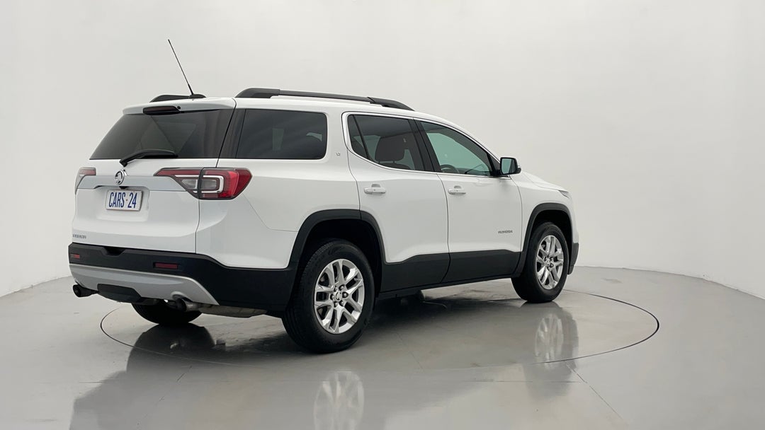 Right Back Diagonal (45- Degree) View