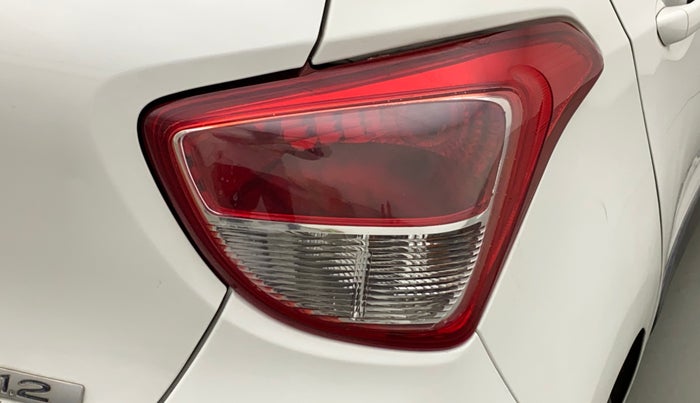 2017 Hyundai Grand i10 MAGNA 1.2 KAPPA VTVT, CNG, Manual, 42,006 km, Right tail light - Reverse gear light not functional