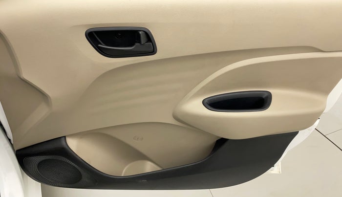 2022 Hyundai NEW SANTRO SPORTZ MT, Petrol, Manual, 11,884 km, Driver Side Door Panels Control